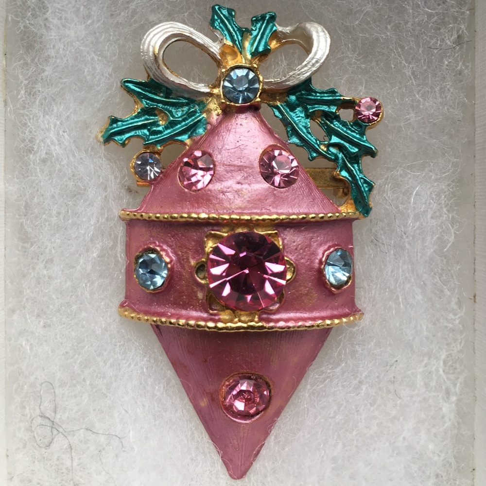 CHRISTMAS ORNAMENT Vintage Rhinestone Brooch